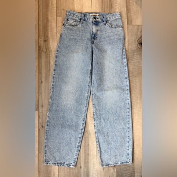Levi's Baggy Dad Jeans - Picture 3 of 7